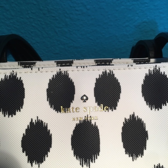 Kate Spade Bag/Wallet - Picture 3 of 8